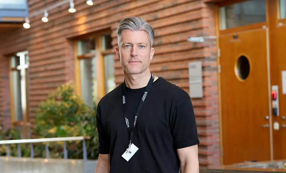 Porträttfoto av Henrik Appelberg.