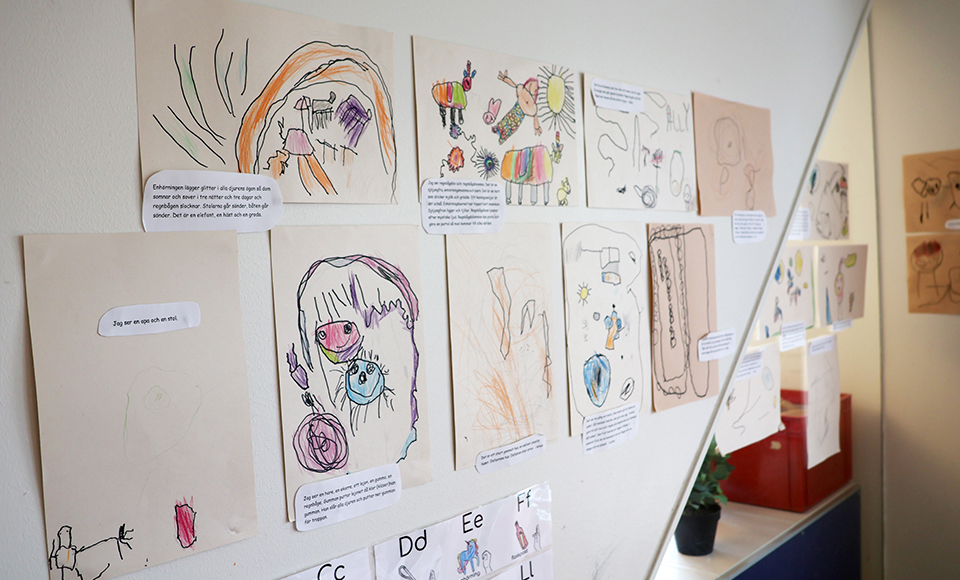 Berättelser och illustrationer av barnen.